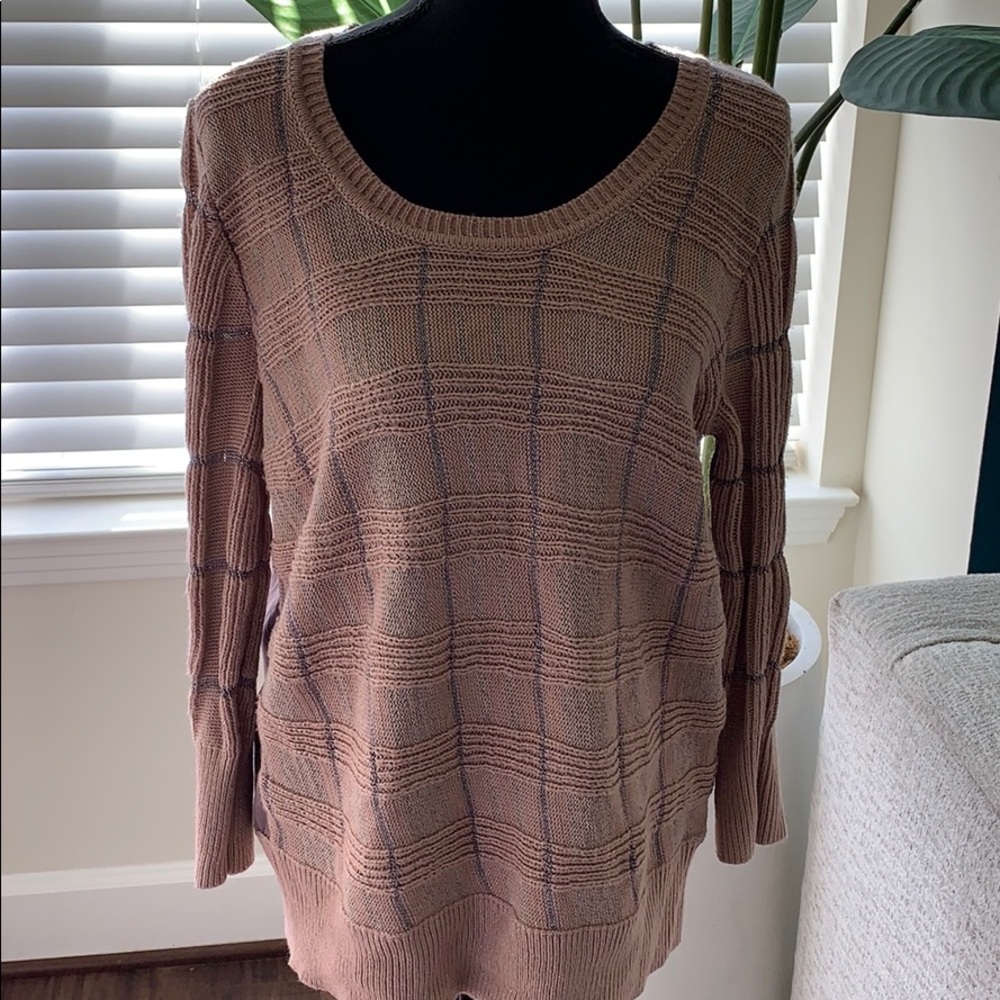 Simply Vera wang top